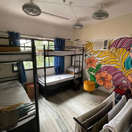 Krazy Solo Hostel Mumbai Bagian luar foto